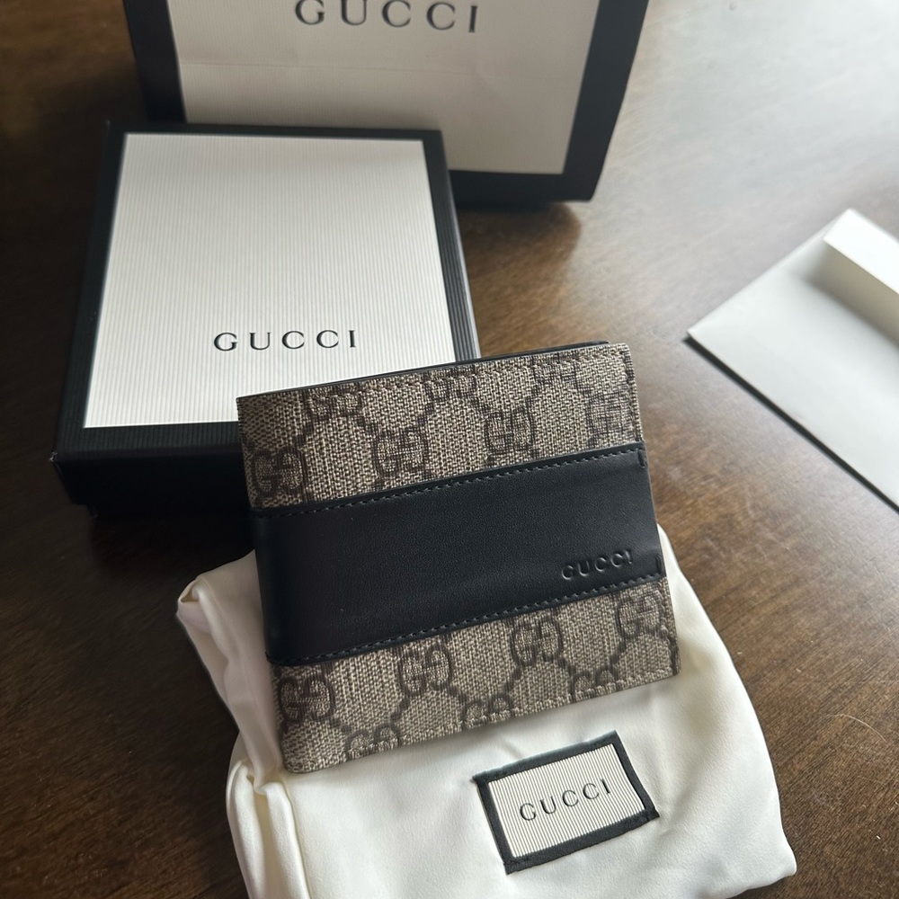 Gucci wallet for women